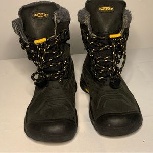 Keen snow boots 12